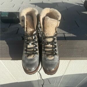 Freebird Gray and Cream Women's Boots!!! So cute, and OG from FB!!!